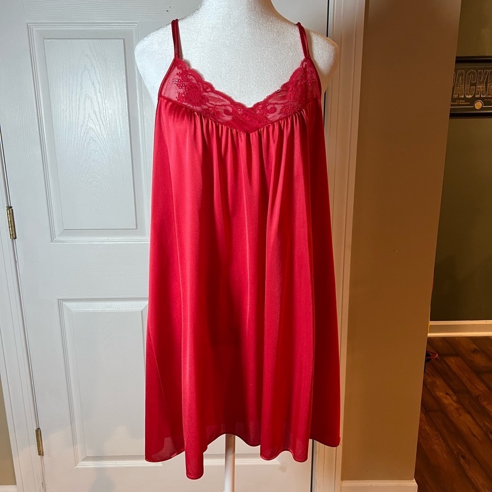 Lorraine Womens Size Small Chemise Red Nylon Lace Sleeveless USA